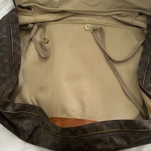 Louis Vuitton Sirius 50 Monogram suitcase bag